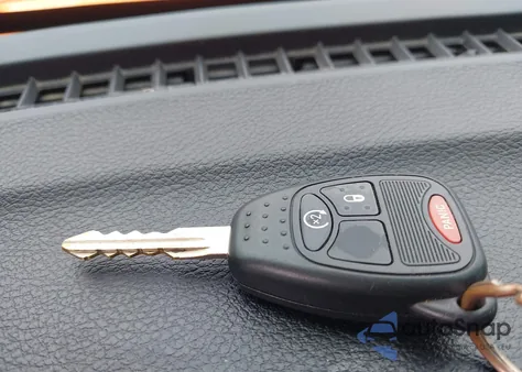 2012 Jeep Wrangler Unlimited Sahara z USA, uszkodzony, nr VIN 1C4BJWEG7CL163004